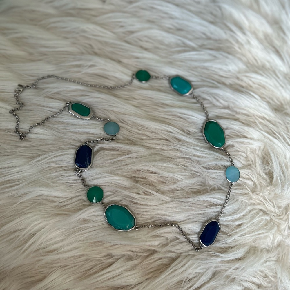 Premier Designs 2014 Blue Beads on Silver Tone Necklace